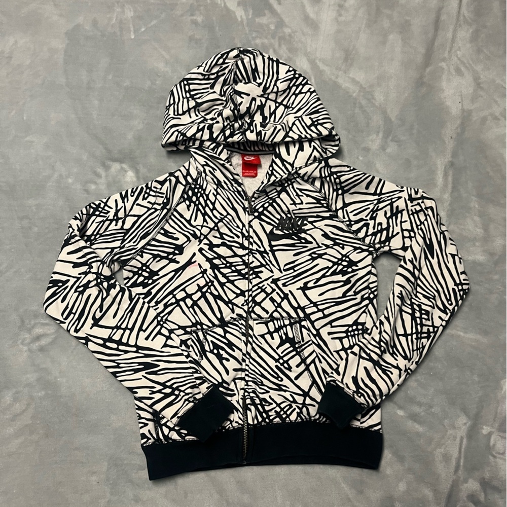 🌸Nike Black and White Patterned Hoodie